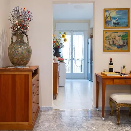 Nel Salotto Di 的里雅斯特