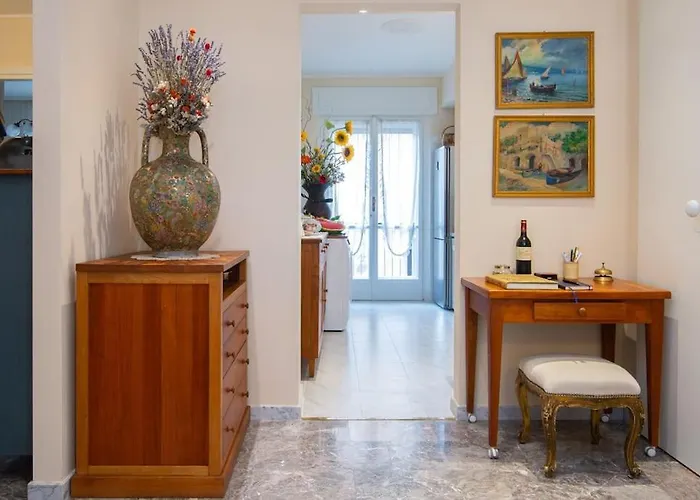 Nel Salotto Di Trieste